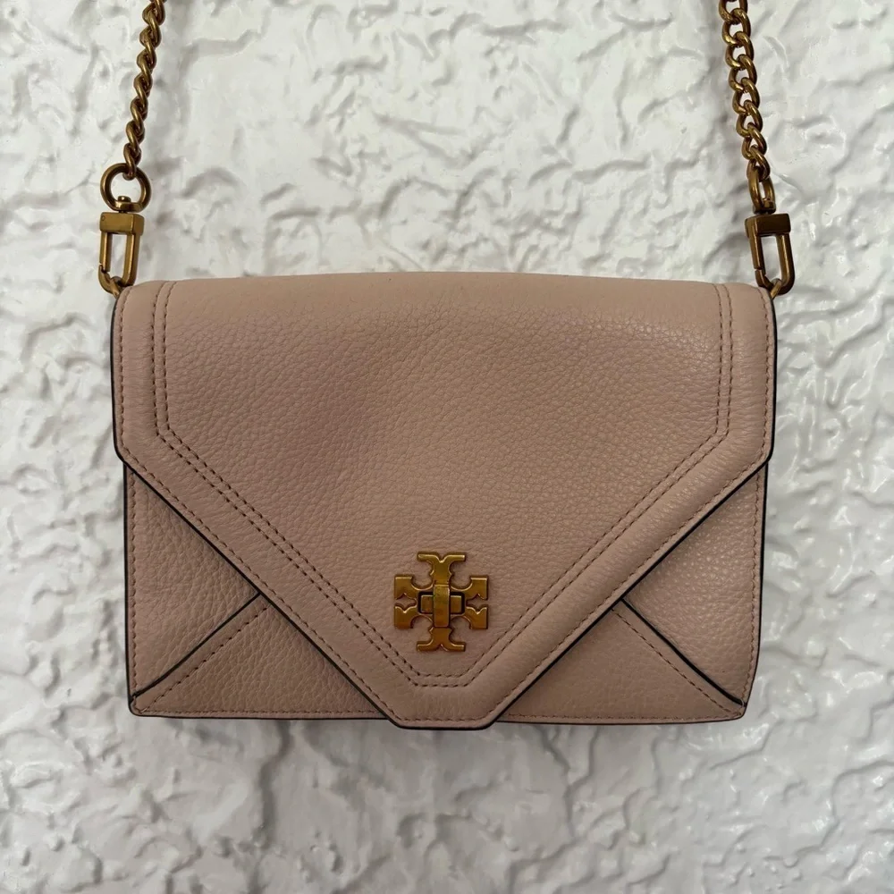 Tory Burch this pale